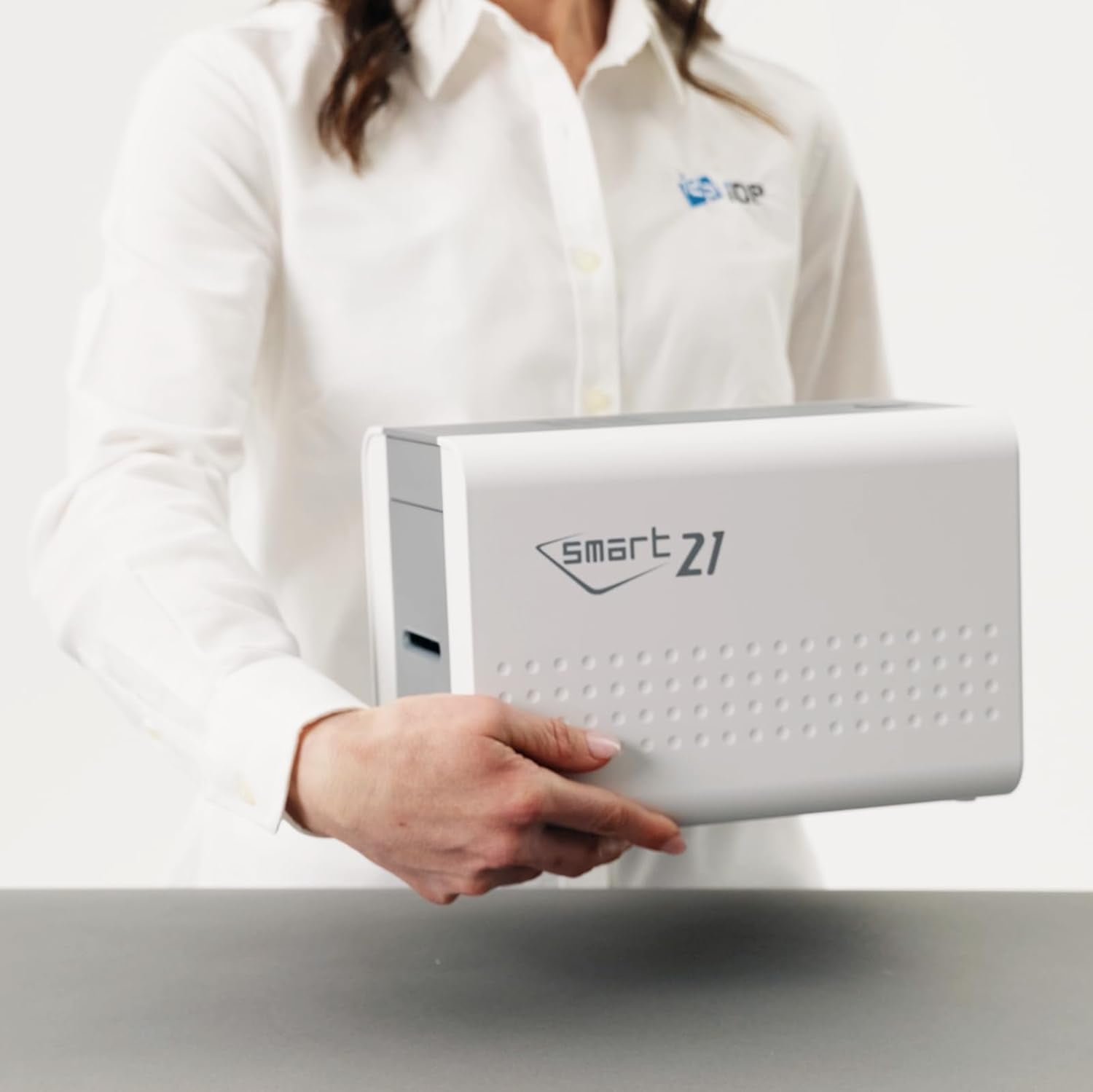 IDP SMART-21SK-EZ ID Card Simplex Printer Kit, Includes printer, YMCKO color ribbon, 100 PVC cards, PC-only software - Image 3